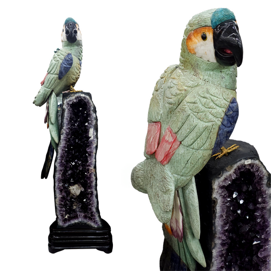 Amethyst with Parrot bird
